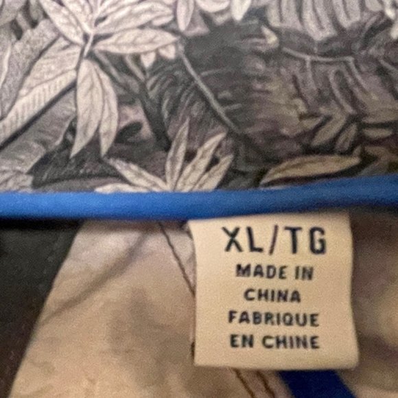 Tommy Bahama XL Men's Lightweight Island Zone Jacket - Picture 3 of 9